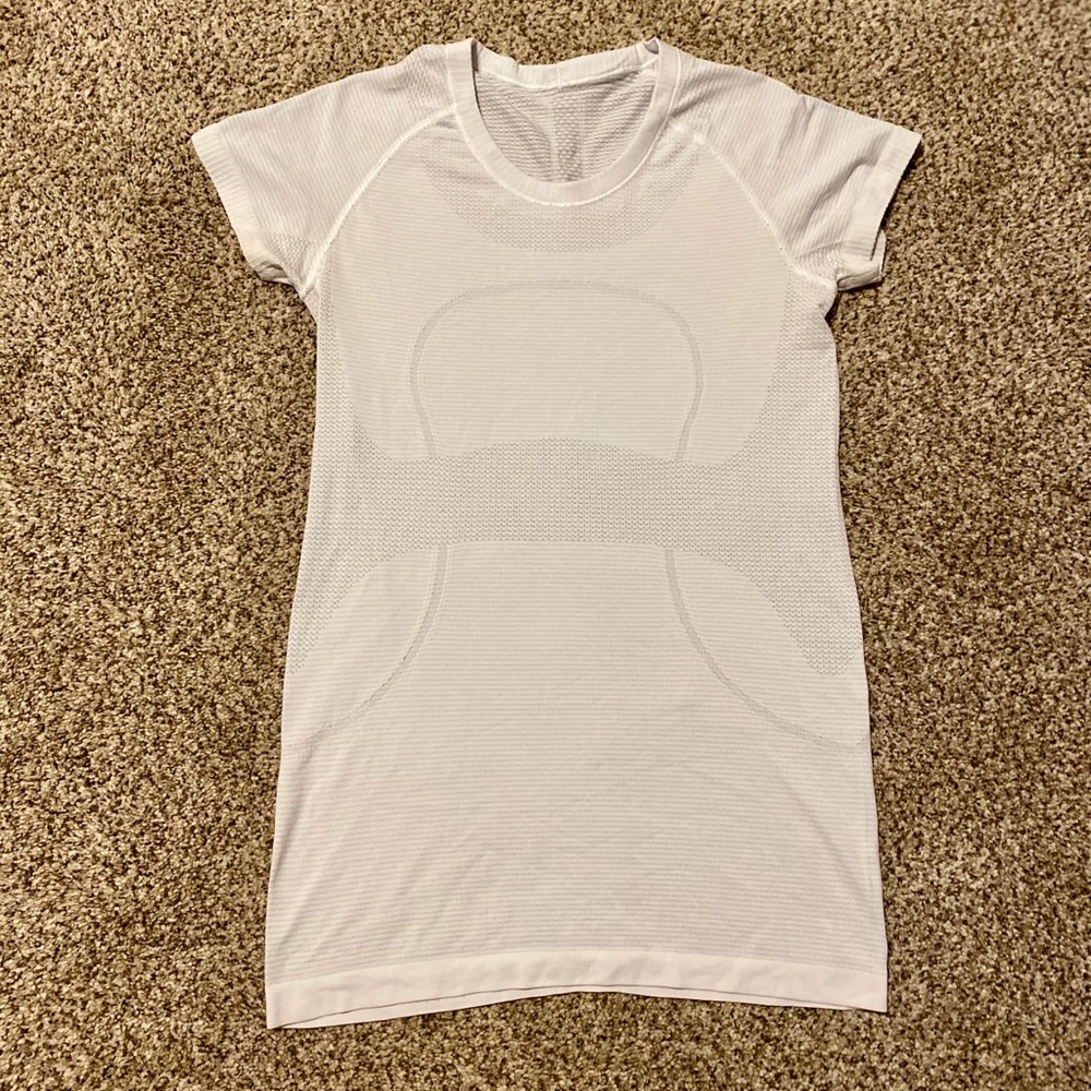 Lululemon white swifty tech